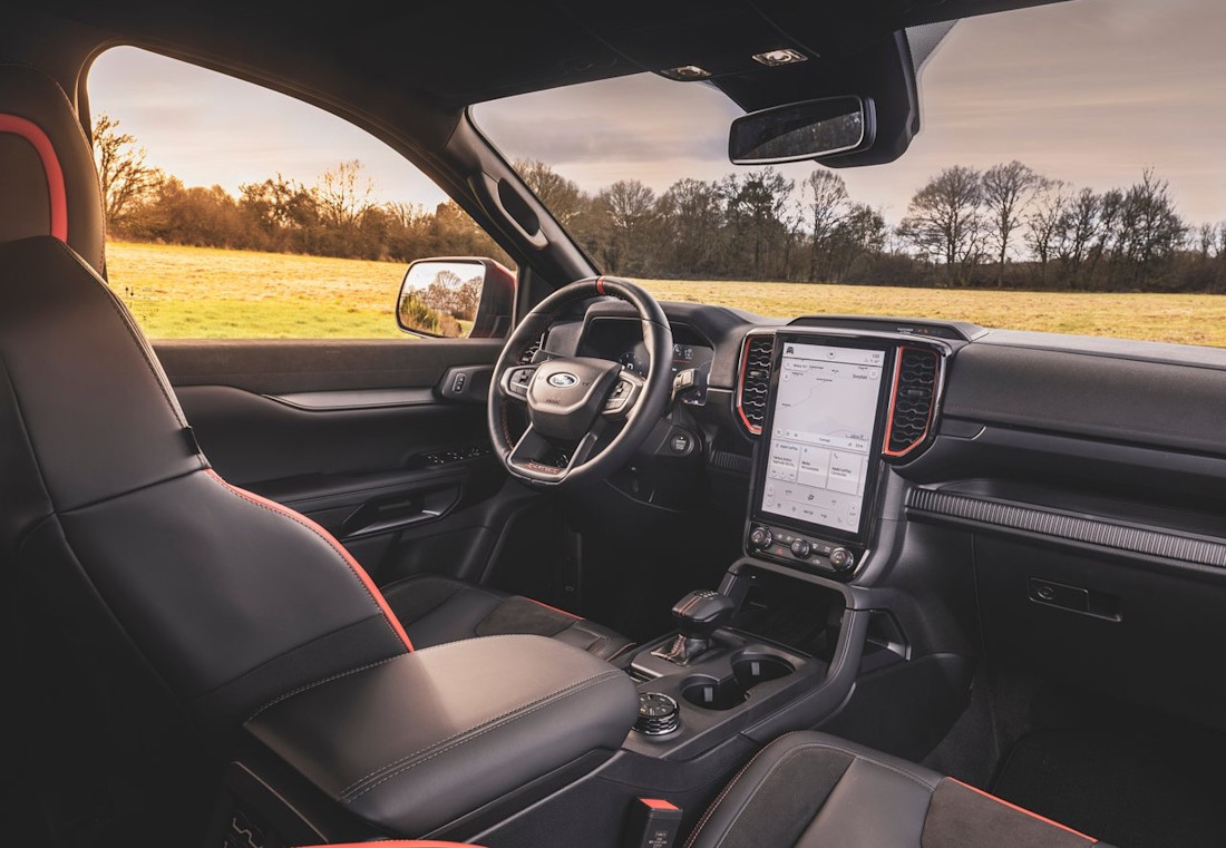 Ford-Ranger Raptor-2023 interior