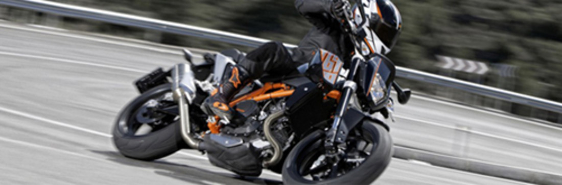 Prueba: KTM Duke 690 – Sed de diversión