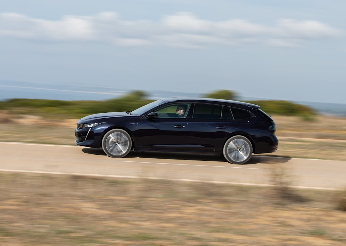 Peugeot-508_SW-2019-1280-58.jpg