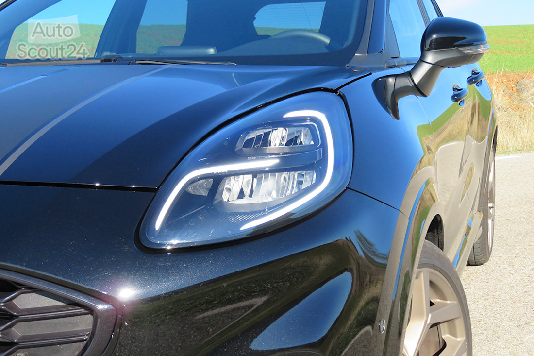 9_ford Puma ST gold edition.JPG