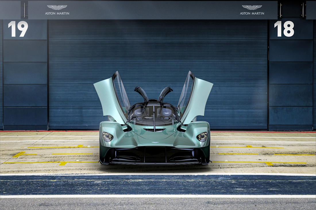 aston-martin-valkyrie-lego-2025 (5).jpg