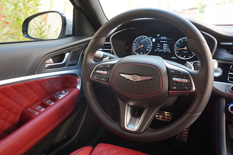 Editorial 2025 genesis g70 jl 1