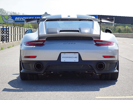 Editorial 2018 porsche 911 gt2 rs 05 jb