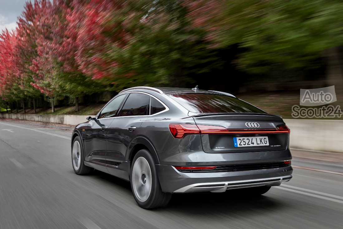 Audi e-tron Sportback alta 86 (1).jpg