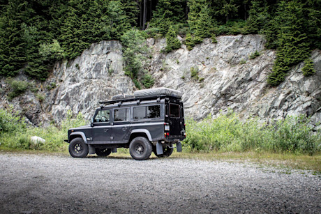 Editorial 2000 land rover defender 110 bm 06