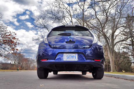 Editorial 2017 nissan leaf 06 mb