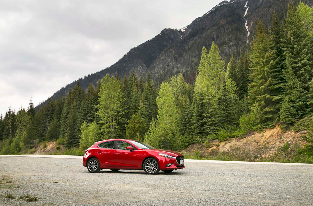 Editorial 2018 mazda3 sport gt 07 jw