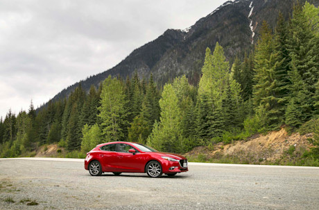 Editorial 2018 mazda3 sport gt 07 jw