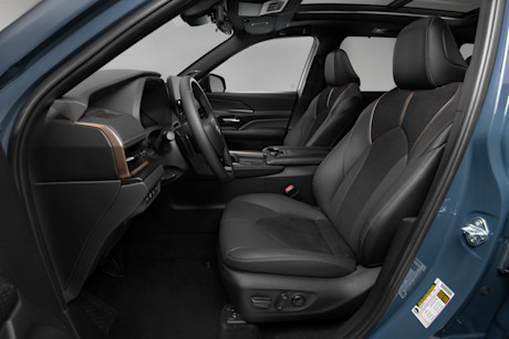 Editorial 2024 toyota grandhighlander stormcloud 013