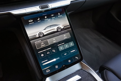 Editorial 2024 lucid air fd 240411 39 jl