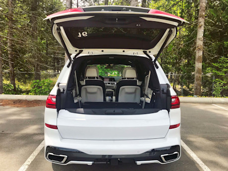Editorial 2019 bmw x7 xdrive50i 14 gw
