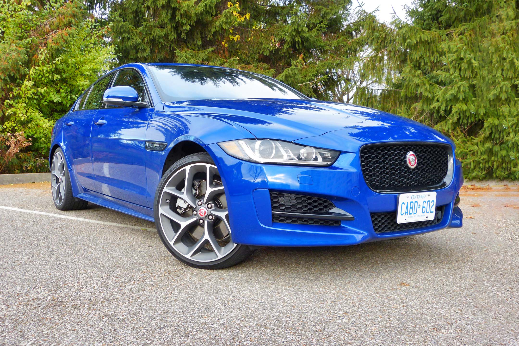 2017 Jaguar XE AWD R-Sport Test Drive Review - AutoTrader.ca