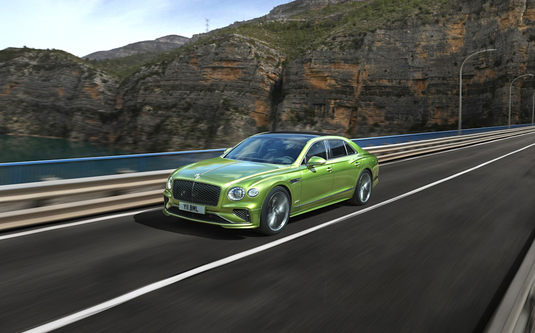 bentley-flying-spur-2024-krijgt-er-147-pk-bij-maar-wordt-veel-goedkoper-2024-01.jpg