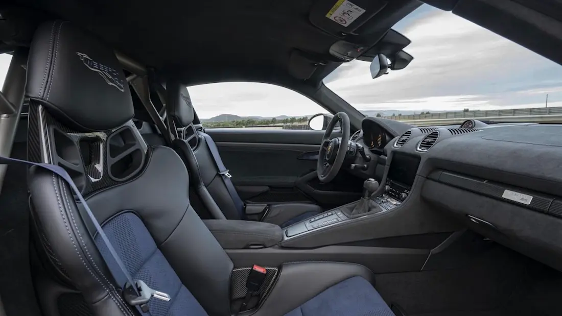 AS24 Porsche Cayman GT4 RS 2021 interieur AS24 Porsche Cayman GT4 RS 2021 interieur