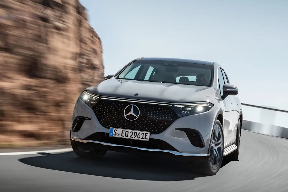 Mercedes-EQS-SUV-Dynamic Mercedes-EQS-SUV-Dynamic