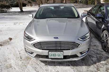 Editorial 2017 ford fusion energi platinum 02 mb