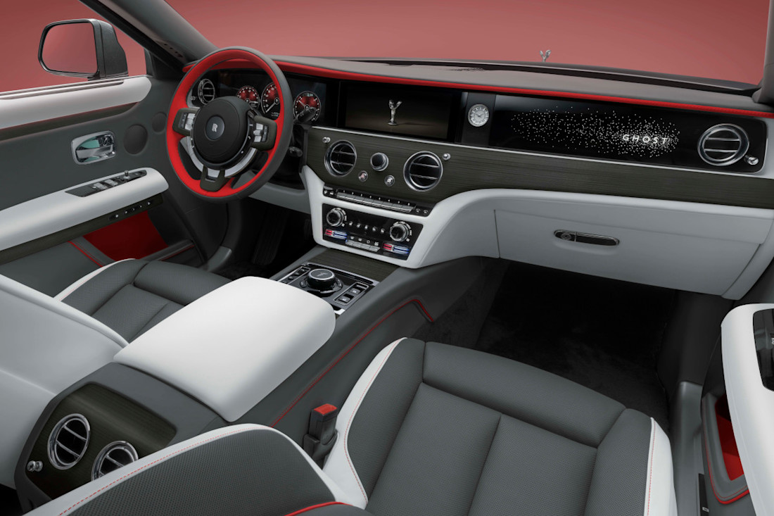 ROLLS-ROYCE-GHOST-PRISM-2024-120-aniversario (4).jpg
