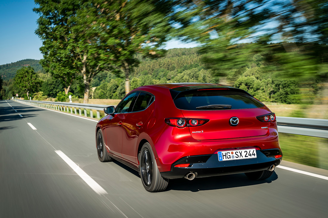 Mazda3 Skyactiv-X_Action_24.jpg