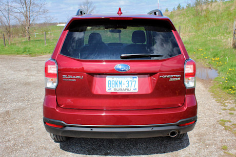 Editorial 2017 subaru forester 25i touring tech 05 pb