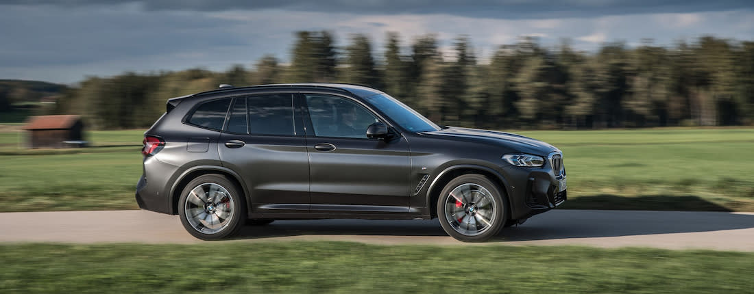 bmw-x3-side