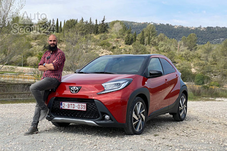 Toyota-Aygo X-2022 Karam