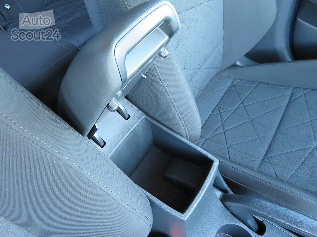 26_hyundai_bayon.JPG