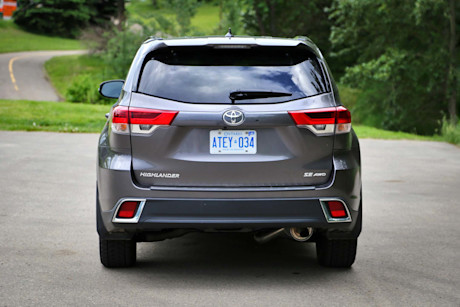 Editorial 2017 toyota highlander xle 06 ts