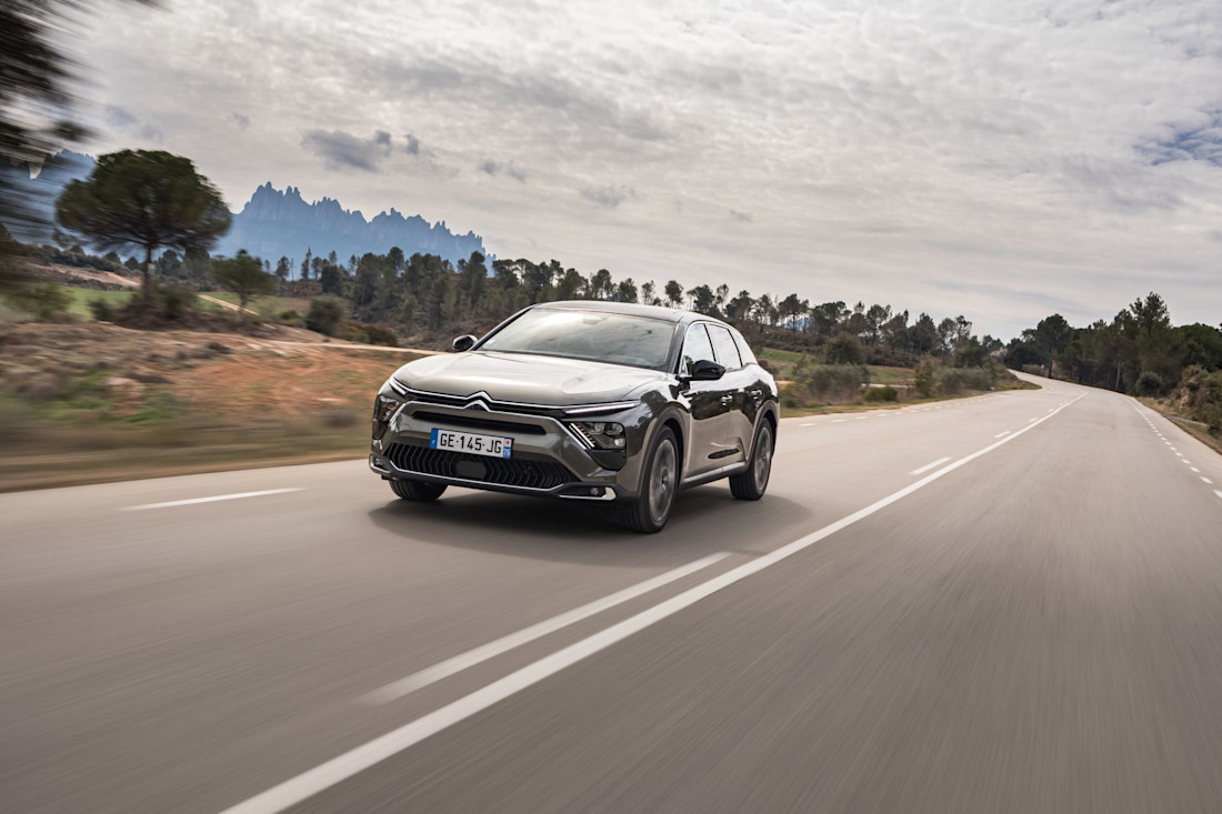 Nuova Citroën C5 X Hybrid Plug-In: comfort assoluto