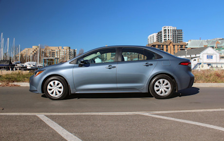 Editorial 2021 toyota corolla l 6mt 03 pb