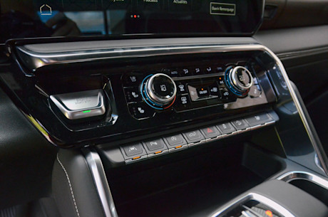 GMC Sierra Denali Ultimate 2023 : essai routier Body Image