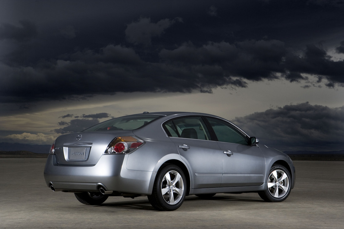 Nissan Altima Back