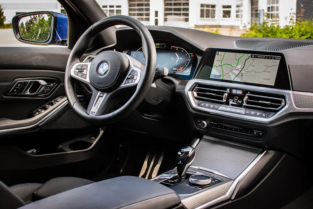 BMW-330i-Interior BMW-330i-Interior