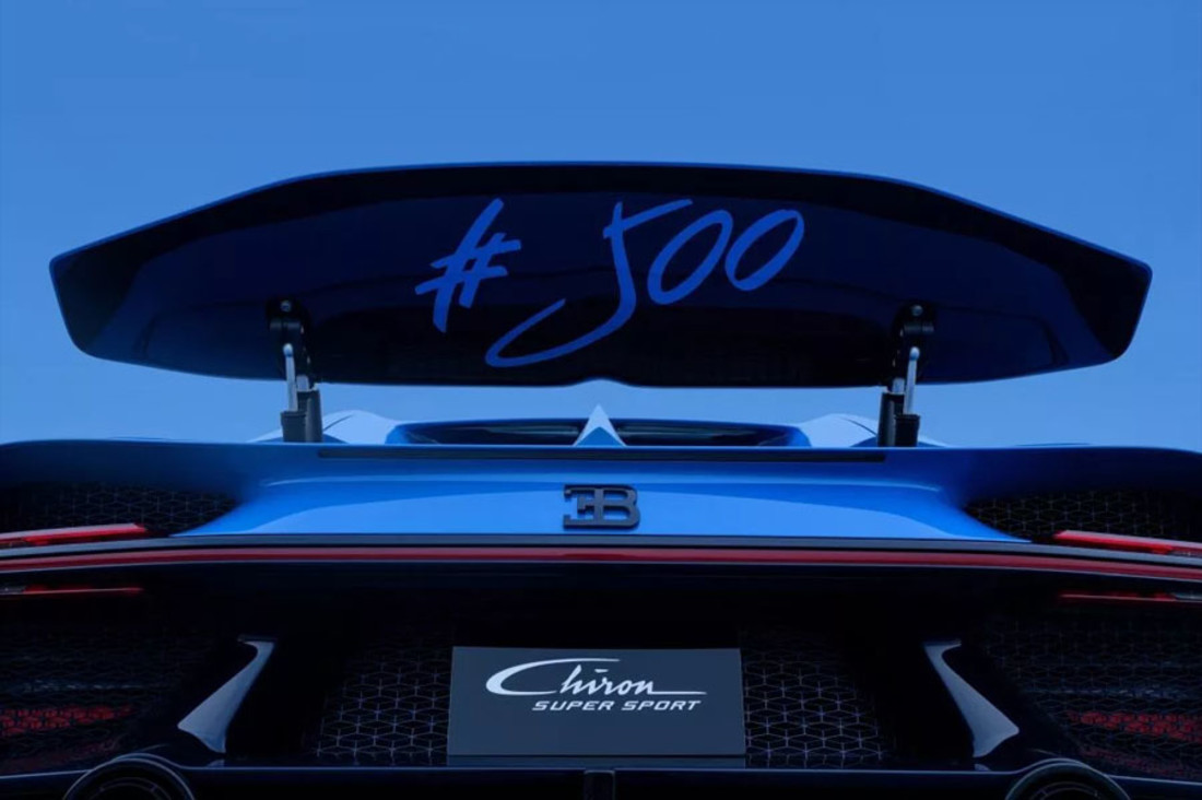 Bugatti Chiron LUltime 07.jpg