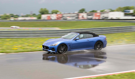 Editorial 2019 maserati granturismo convertible 01 jw