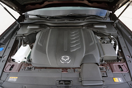 Editorial 2024 mazda cx 90 signature 231003 10 di