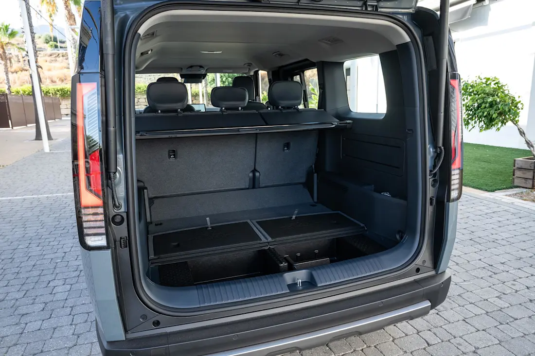 kia pv5-Passenger kickoff26 lakehouse-grau-metallic-kofferraum