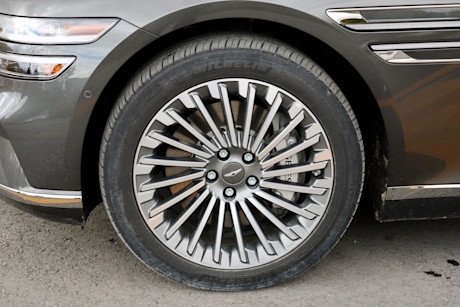 Editorial 2023 genesis electrified g80 prestige 12 jm
