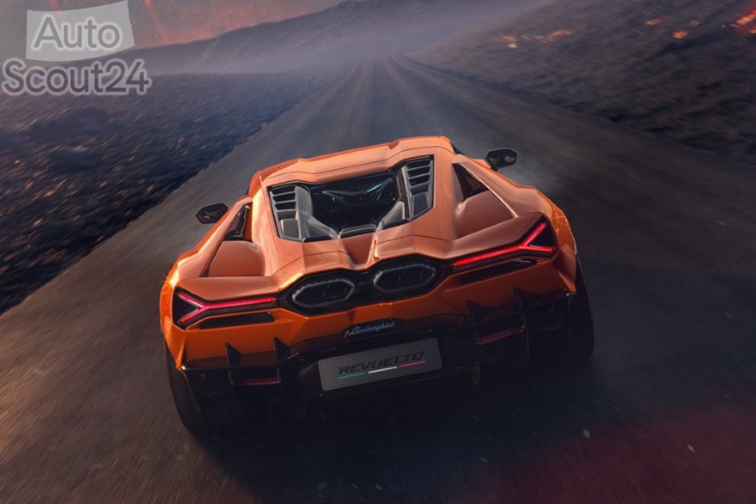 Lamborghini-Revuelto-2024-1024-0e.jpg