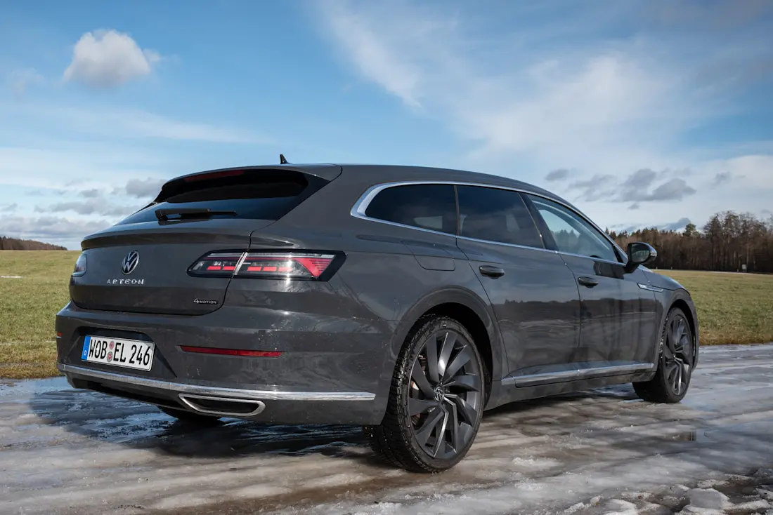 VW-Arteon-Shooting-Rearside VW-Arteon-Shooting-Rearside