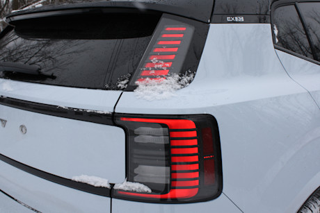 Volvo EX30 2025 vs Volvo EX40 2025 – Quel est le meilleur choix pour vous? Image
