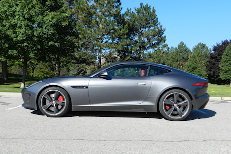 Editorial 2016 jaguar f type v6 20