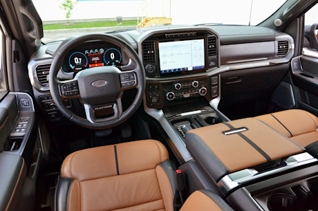 Ford F-150 4x4 Platinum 2021 : essai routier Body Image