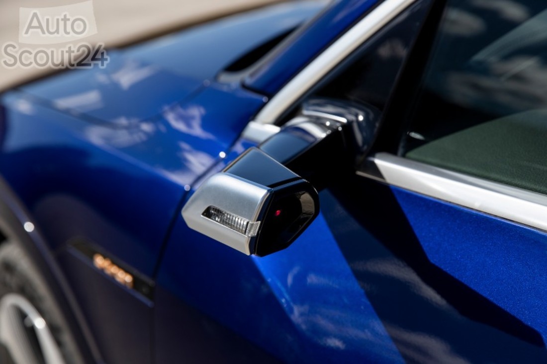 Audi e-tron Sportback alta 10 (1).jpg