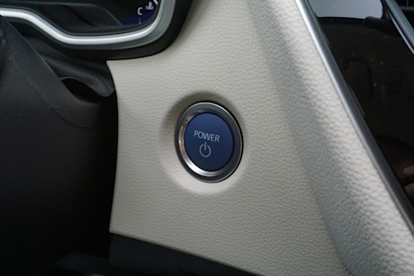 Editorial 2022 toyota corolla hybrid premium 23 di