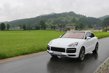 Editorial 2020 porsche caynne coupe turbo 12 dw