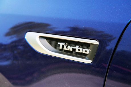 Editorial 2019 kia optima sxl turbo 08 jw