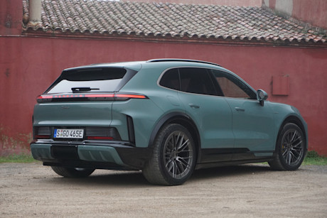 2026 Porsche Cayenne Electric - FD - DI - 260311 - 18