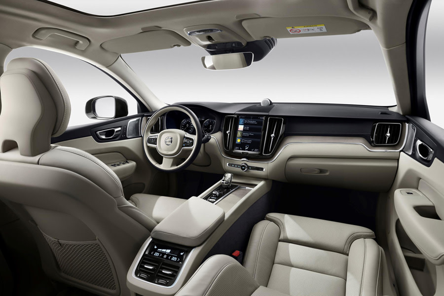Volvo XC60 (5).jpg