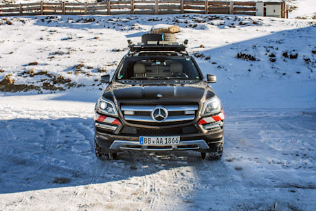 Editorial 2017 mercedes benz gls 400 4matic 01 bm