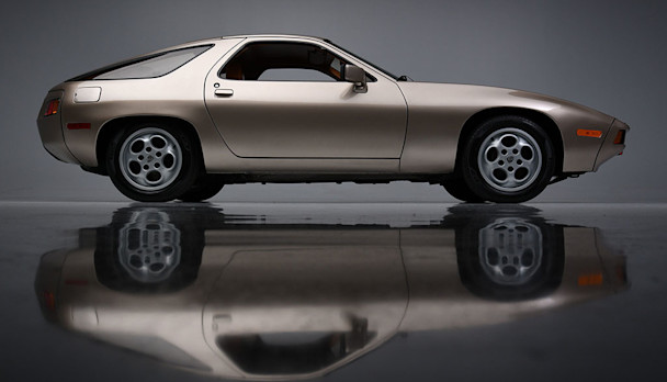 Porsche 928